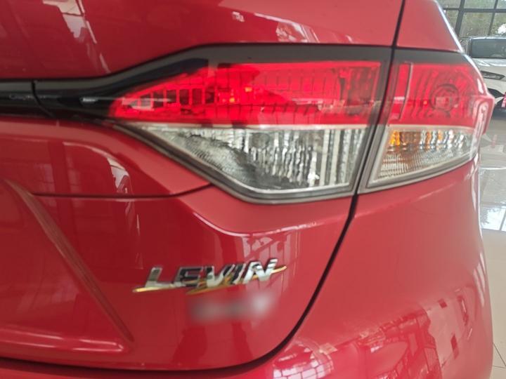 Levin 2022 185T CVT Luxury photo 7