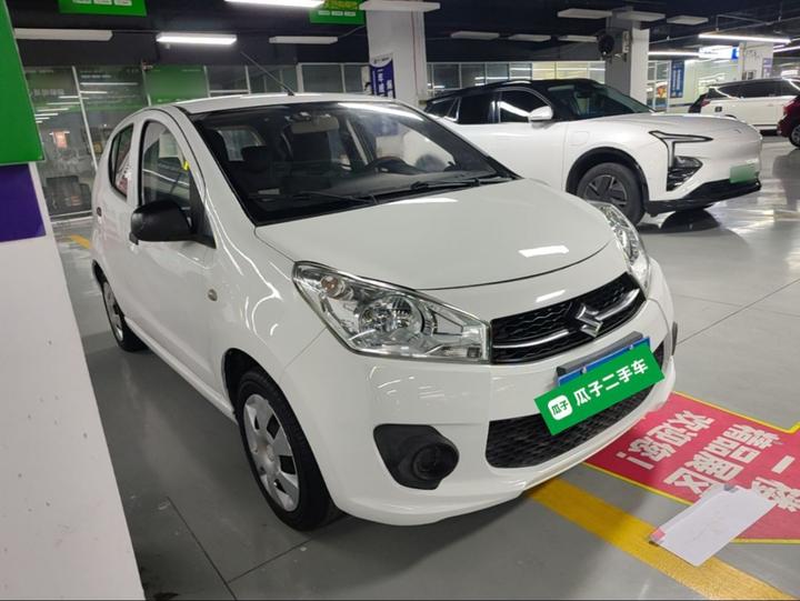 2013 Facelift 1.0L MT Comfort photo 3