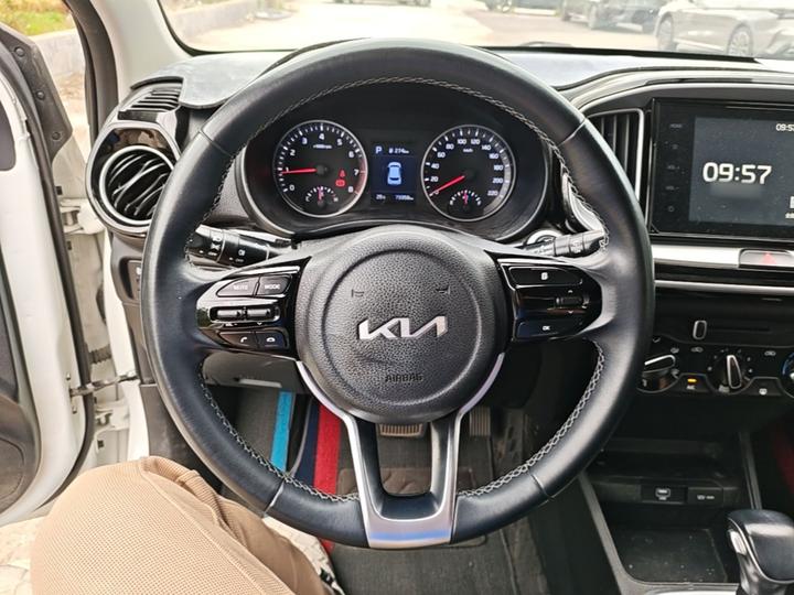 Stonic 2021 1.4L CVT photo 6