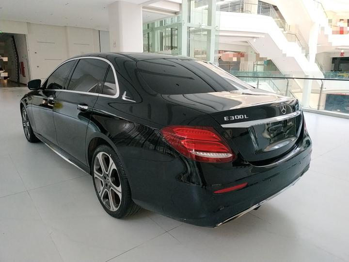 E-Class 2017 E 300 L Sport Fashion photo 4