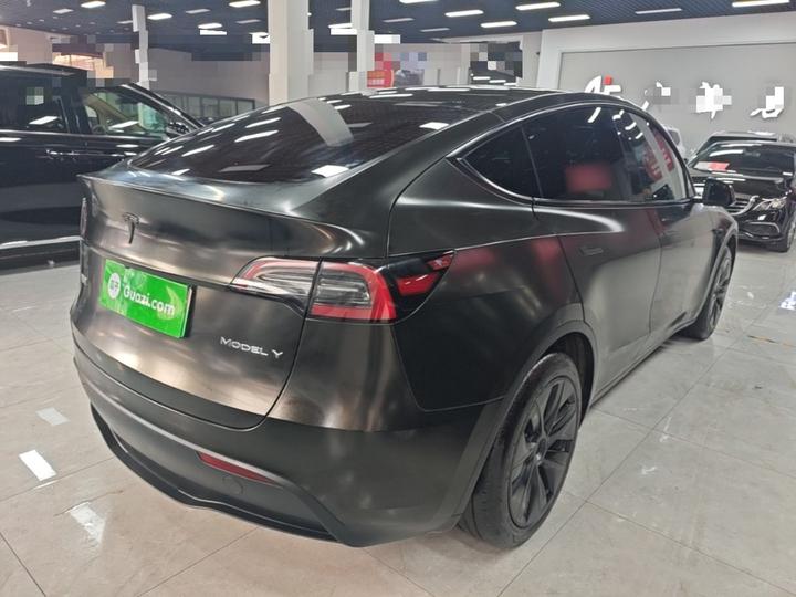 Model Y 2024 RWD photo 4