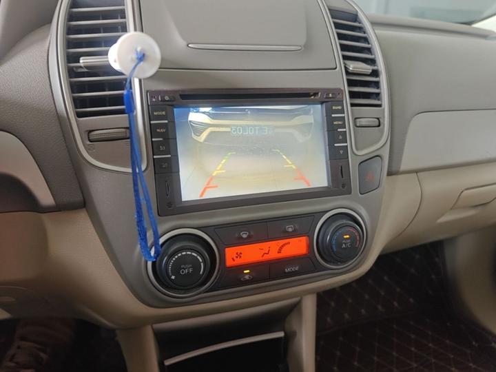 Sylphy 2012 Classic 1.6XE AT Comfort photo 8