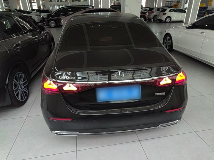 E-Class 2025 Facelift E 300 L Luxury photo 3
