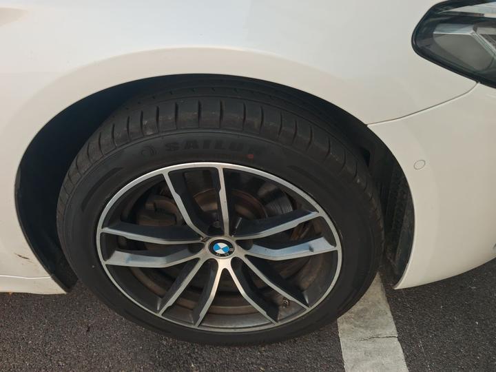 5 Series 2022 525Li M Sport Package photo 8
