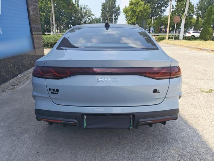 Qin L 2025 DM-i ADAS 80KM Leading photo 3