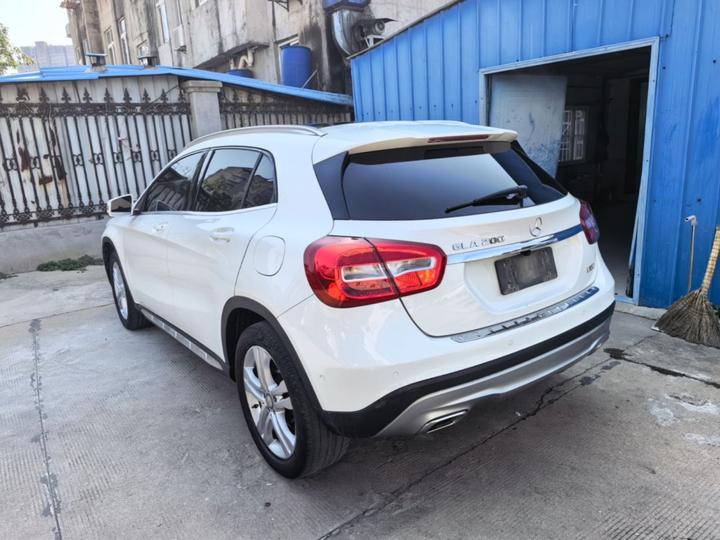 GLA 2016 GLA 200 Dynamic photo 4