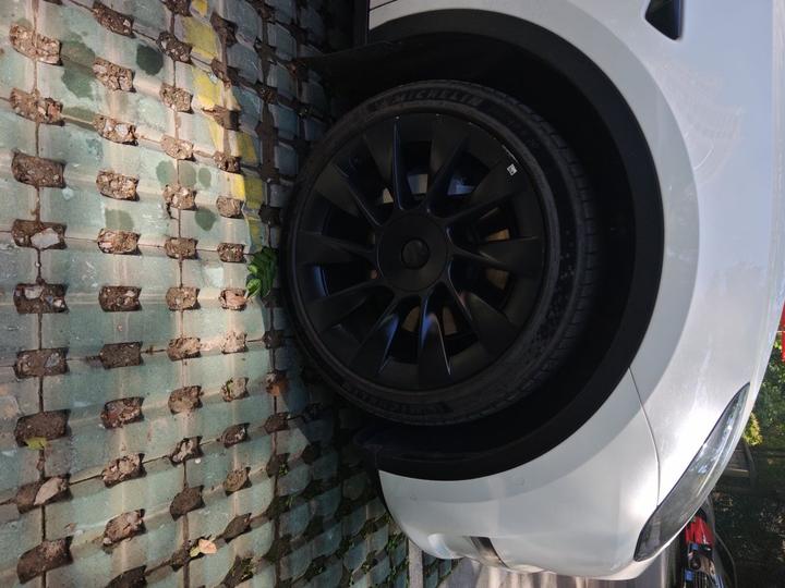 Model Y 2021 Facelift Long Range AWD photo 8