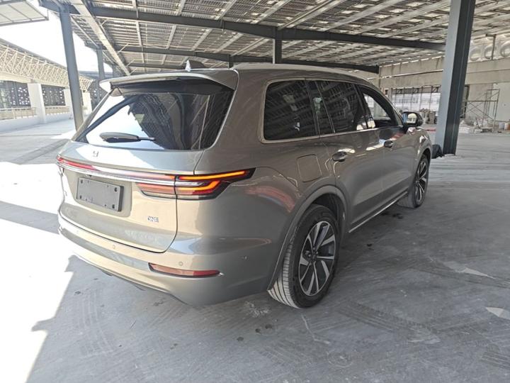 Li Auto ONE 2021 EREV 6-Seater photo 6
