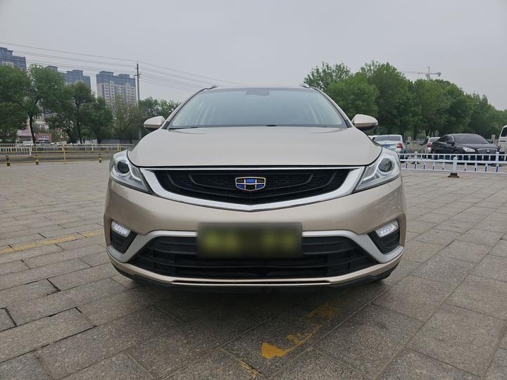 Emgrand GS 2018 1.8L MT photo 2