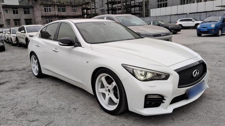 Q50 2014 3.7L Comfort photo 3