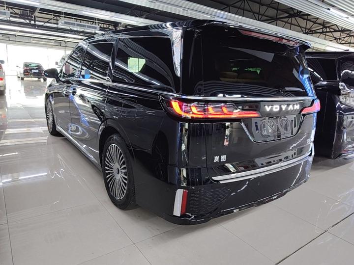 Voyah Dreamer 2025 PHEV AWD Excellence photo 4