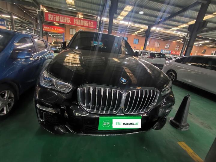 X5 2022 Facelift xDrive 40Li M Sport Package photo 2