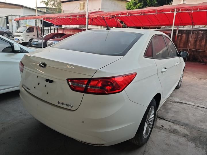 Escort 2017 Facelift 1.5L AT Comfort photo 6