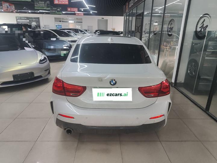 1 Series 2019 118i M Sport Package photo 3