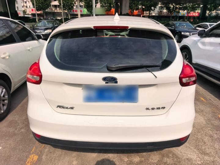 Focus 2017 Hatchback 1.6L AT Comfort photo 5