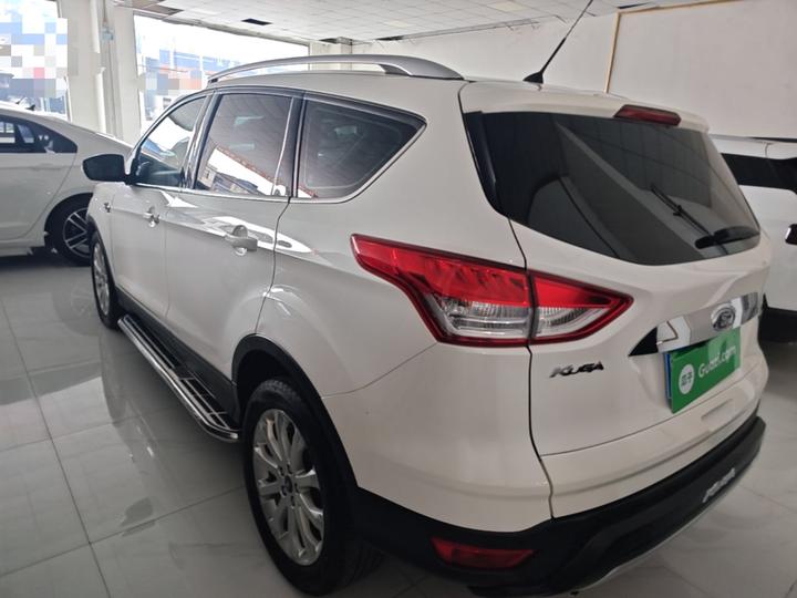 Kuga 2015 1.5L GTDi RWD photo 4