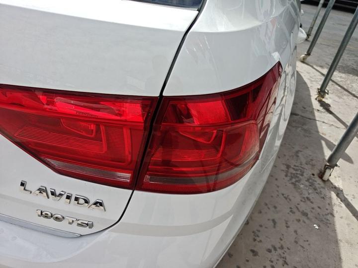 2017 180TSI DSG Comfort photo 7