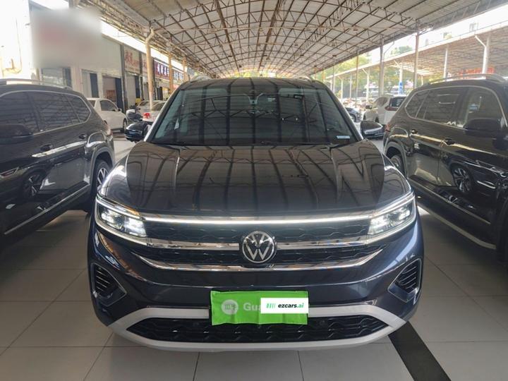 2022 380TSI AWD Flagship 6-Seater photo 2