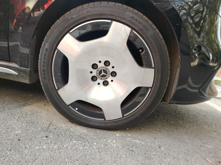 V-Class 2024 V 300 L Long Wheelbase Premium photo 8