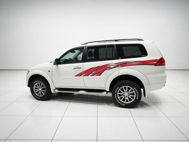 Pajero 2013 3.0L AT AWD Executive photo 3