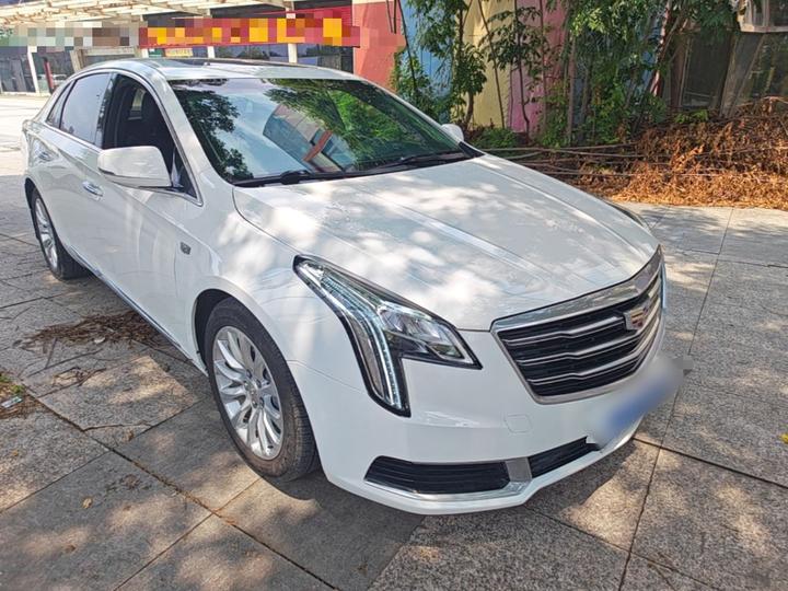 XTS 2018 28T Tech photo 3