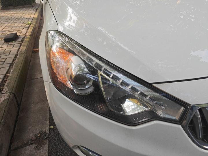 K3 2015 1.6L AT DLX photo 7