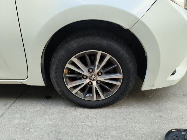 Levin 2014 1.6G CVT Elite photo 8