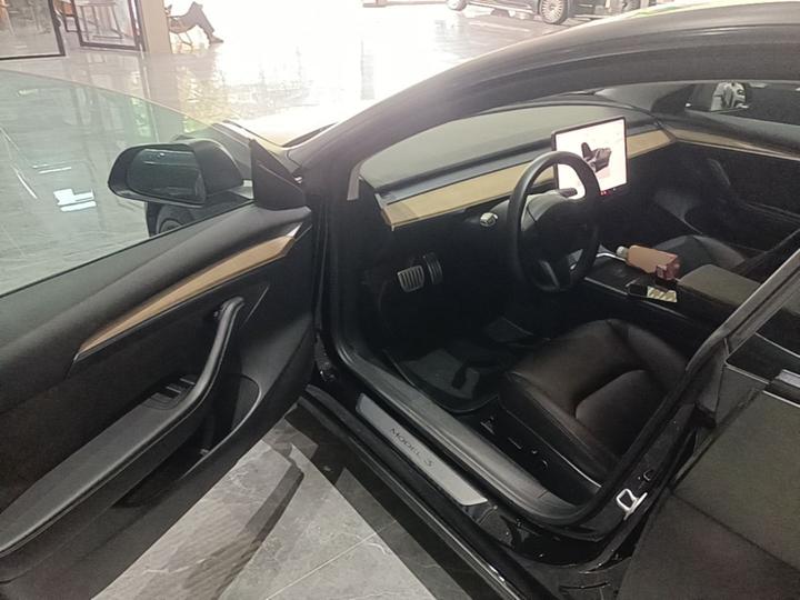 Model 3 2022 Performance AWD photo 3