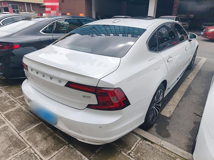 S90 2023 B5 Luxury photo 4