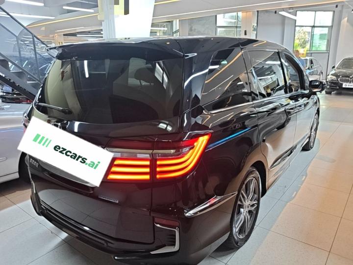 Elysion 2019 2.0L Hybrid Luxury photo 6