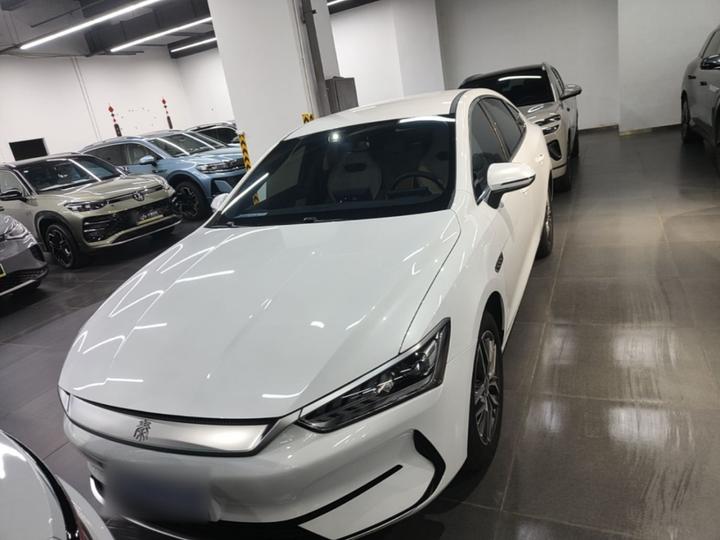 Qin PLUS 2023 Champion EV 420KM Leading photo 2