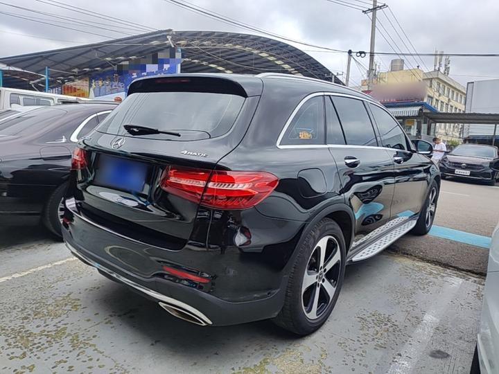 GLC 2019 Facelift GLC 260 L 4MATIC Luxury photo 4