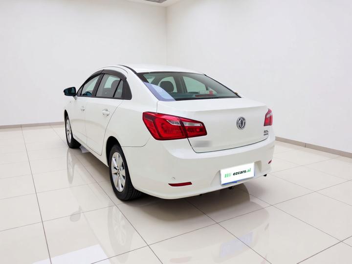 L60 2015 1.8L MT photo 4