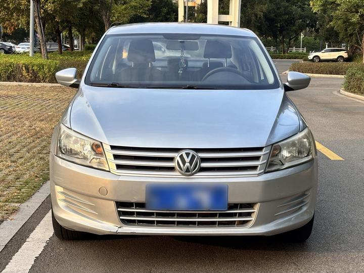 Santana 2015 1.6L AT photo 2
