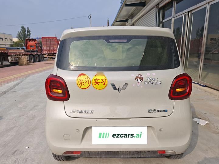 Hongguang MINIEV 2025 4th Gen 4-Door Advanced photo 5