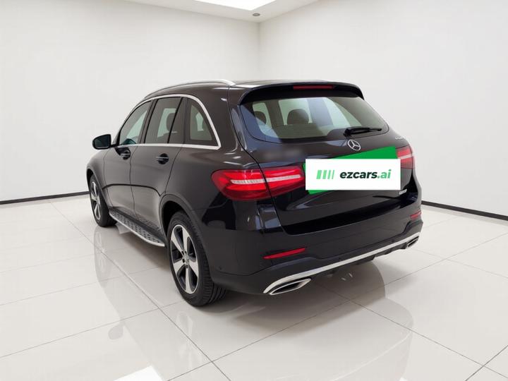 GLC 2017 GLC 260 4MATIC Luxury photo 4