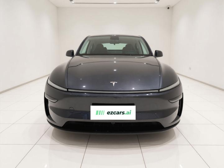 Model Y 2025 RWD photo 2