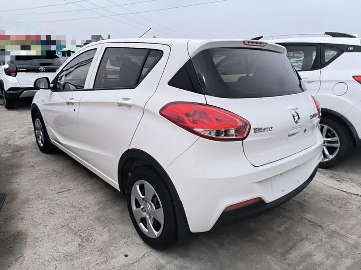 310 2016 1.2L MT Comfort photo 4