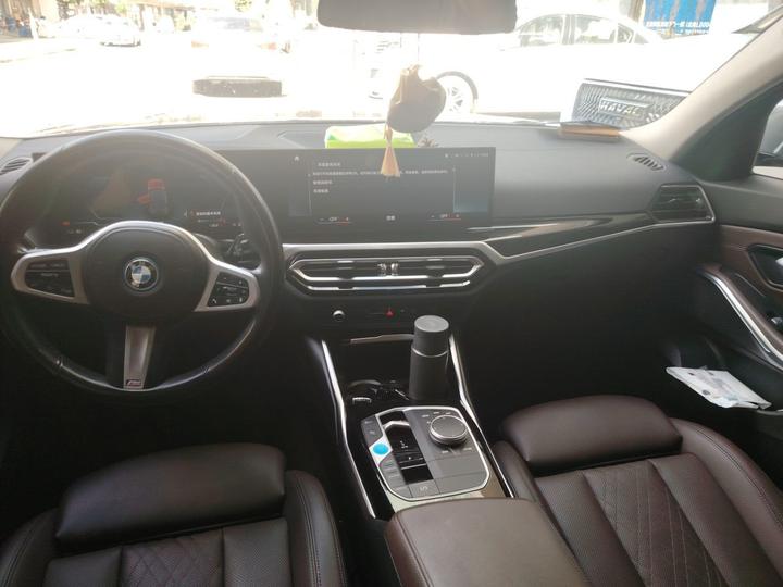i3 2022 eDrive 35 L photo 8