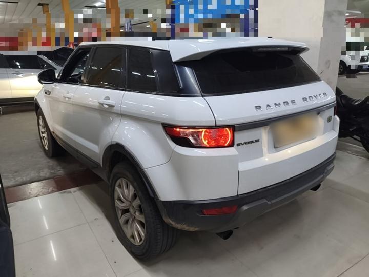 Range Rover Evoque 2015 2.0T 5-Door photo 4