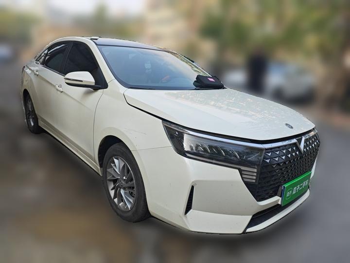 D60 2023 PLUS 1.6L XE CVT photo 3
