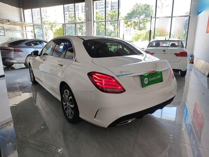 C-Class 2015 Facelift C 180 L Sport photo 4