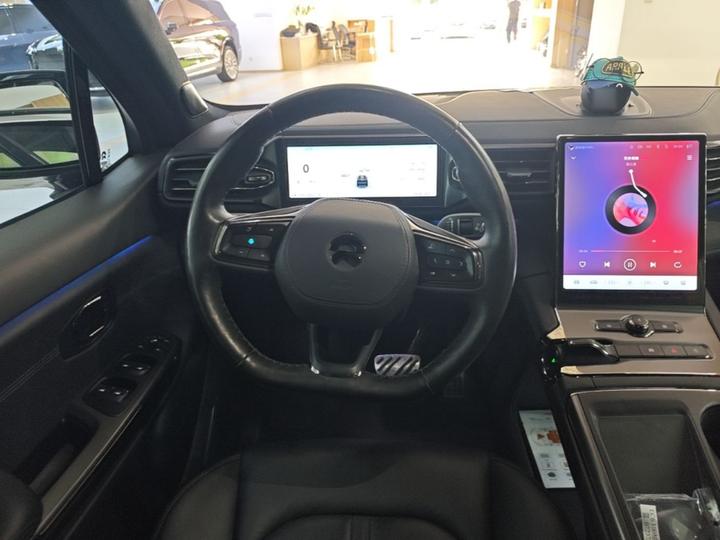 EC6 2020 615KM Performance photo 2