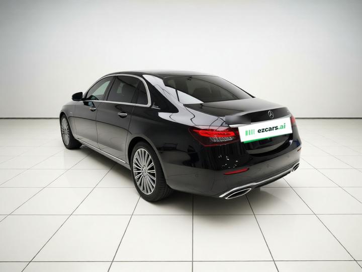 E-Class 2021 E 300 L Premium photo 4