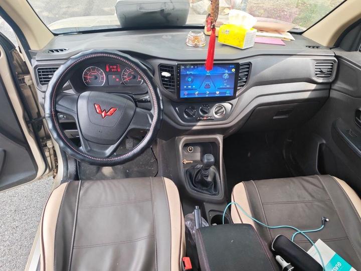 Wuling Hongguang V 2022 1.5L LAR photo 5