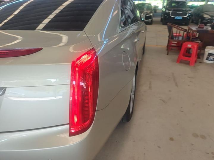 XTS 2015 28T Elite photo 7