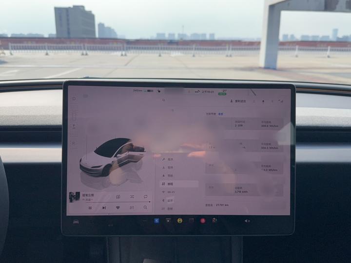Model 3 2025 RWD photo 3