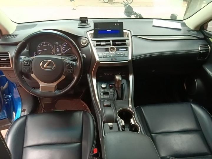 NX 2015 200 FWD photo 5