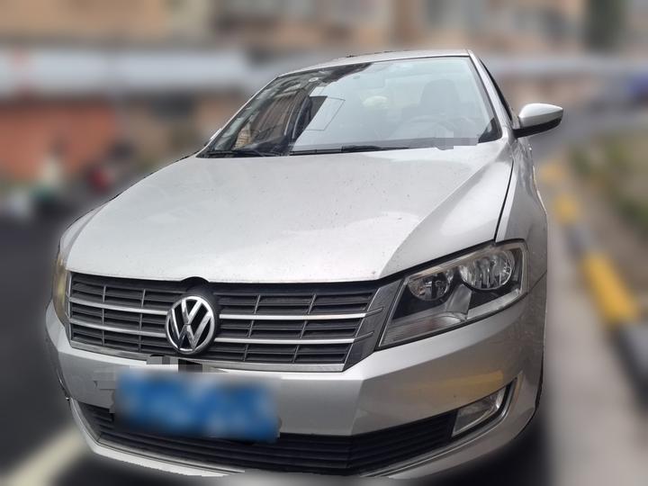 Lavida 2013 Facelift Classic 1.6L MT Comfort photo 2
