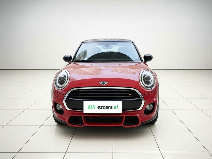 2019 1.5T COOPER 5-Door photo 2